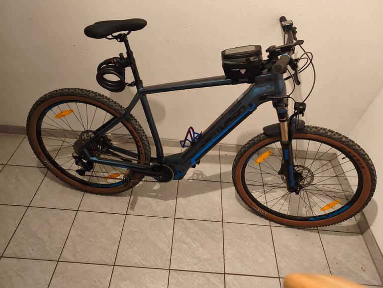Used Centurion Backfire E R760i 2023 2023 Mountainbike, Purple, 29 — image 1 of 8