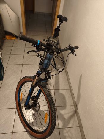 Used Centurion Backfire E R760i 2023 2023 Mountainbike, Purple, 29 — image 6 of 8