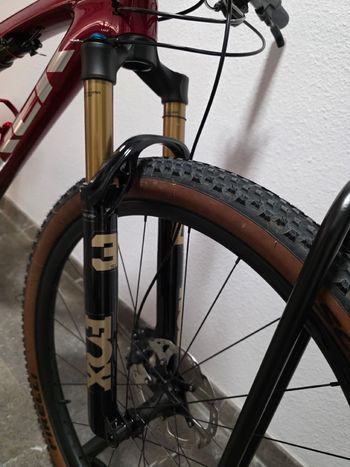 Used Trek Supercaliber Shimano Deore XT Di2 2026 Mountainbike, Red, 29 — image 5 of 8