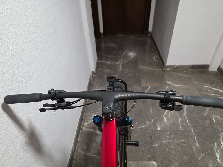 Used Trek Supercaliber Shimano Deore XT Di2 2026 Mountainbike, Red, 29 — image 8 of 8