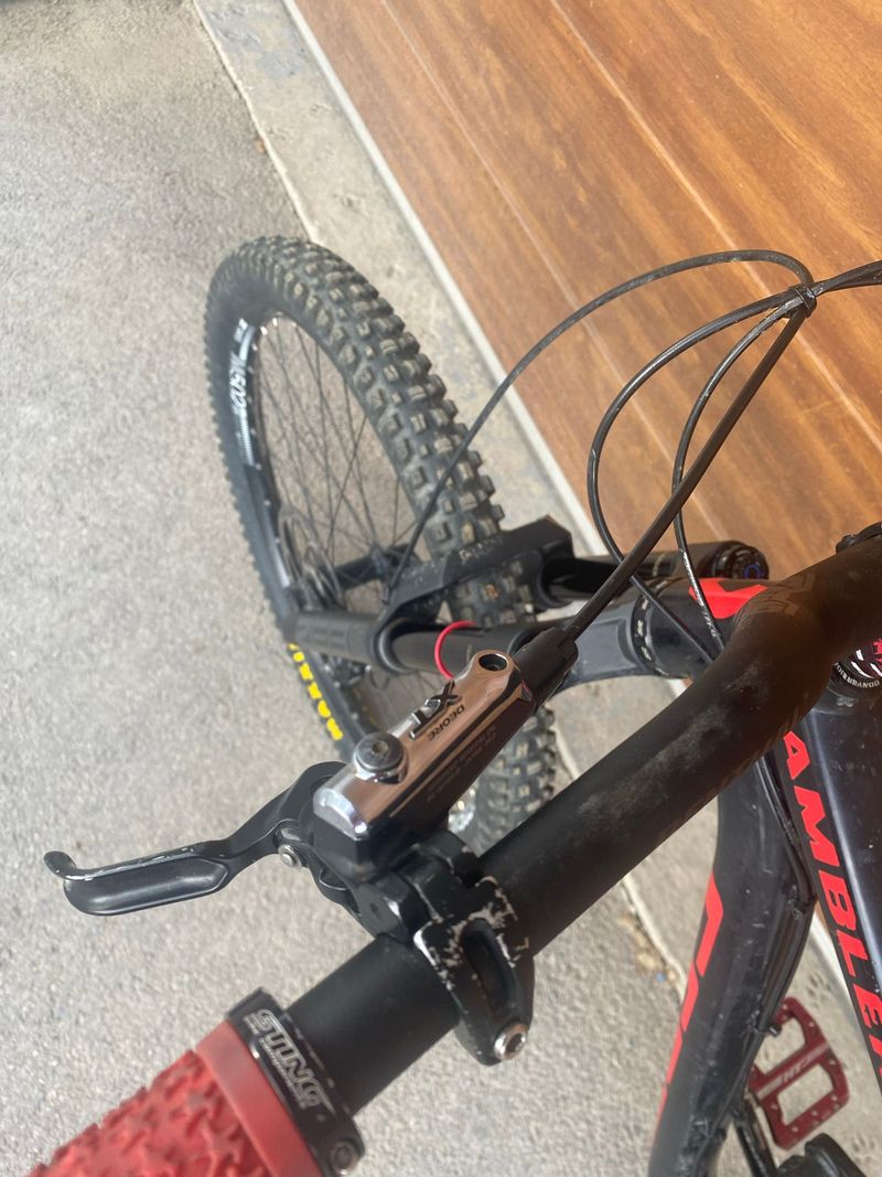 Gebrauchtes Scott Gambler Shimano ZEE 2017 Mountainbike, Schwarz — Bild 4 von 8