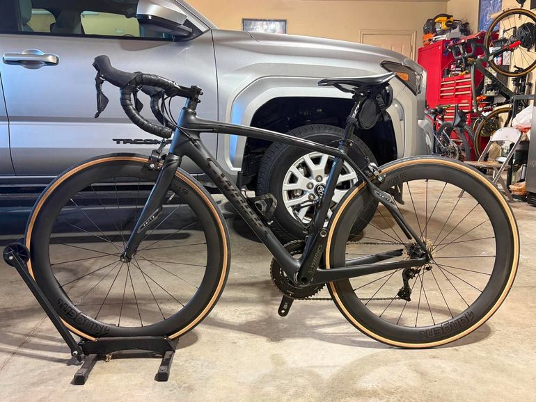 Used Specialized S-Works Roubaix SL4 Dura-Ace 2015 2015 Road & Gravel, Black — image 2 of 3