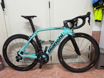 Käytetty Bianchi Oltre XR4 Ultegra Di2 2020 2020 Road & Gravel — kuva 2 / 3