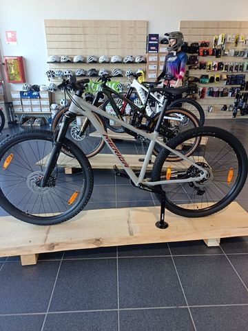 Tweedehands Merida Big nine Shimano CUES 2027 MTB
