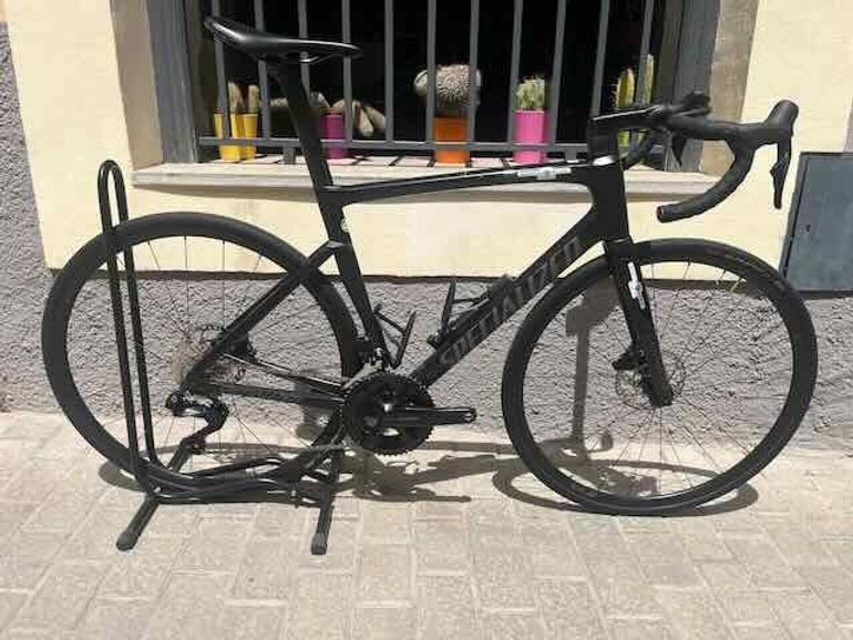 Used Specialized Tarmac SL7 Comp - Shimano 105 Di2 2024 2024 Road & Gravel, Black — image 1 of 6
