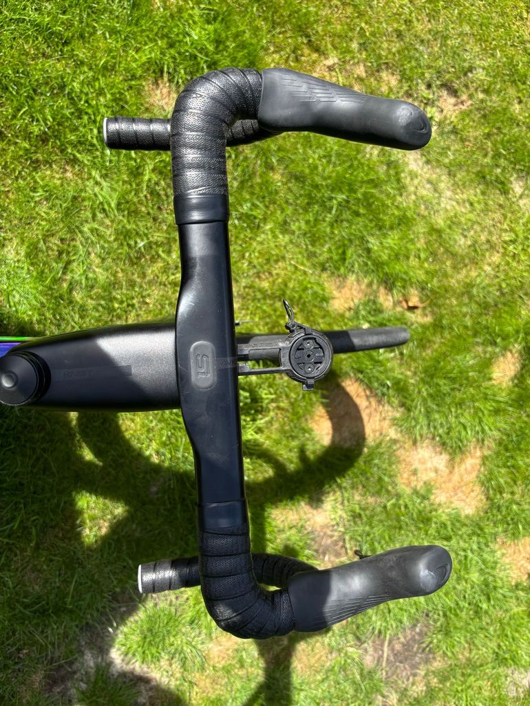 Käytetty Cannondale SystemSix Hi-MOD Dura-Ace Di2 2020 2020 Road & Gravel — kuva 8 / 9