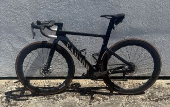 Käytetty Canyon Aeroad CFR AXS 2025 Frameset 2025 Road & Gravel — kuva 2 / 7