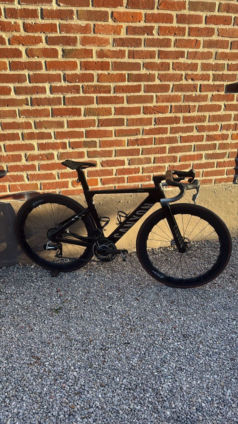 Käytetty Canyon Aeroad CFR AXS 2025 Frameset 2025 Road & Gravel — kuva 7 / 7