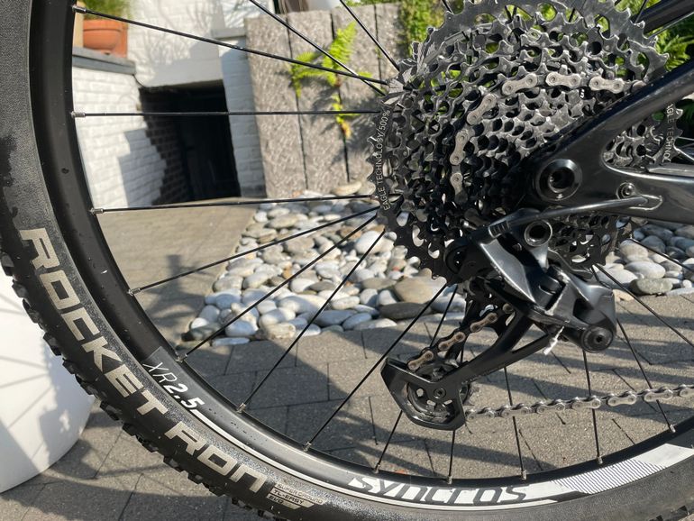 Used Scott Spark RC Team 2020 Mountainbike, Black — image 2 of 7