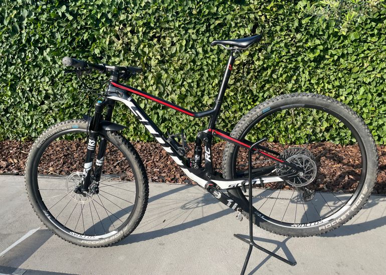 Used Scott Spark RC Team 2020 Mountainbike, Black — image 1 of 7