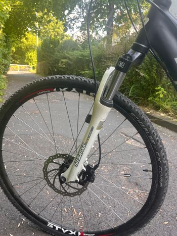 Używany Dynamics XC Series 2010 Mountainbike — zdjęcie 3 z 3