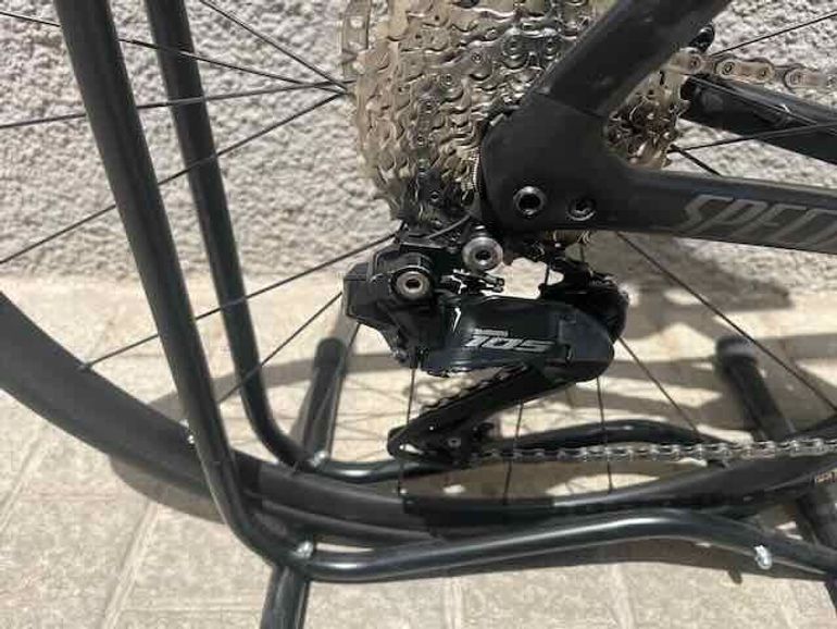 Used Specialized Tarmac SL7 Comp - Shimano 105 Di2 2024 2024 Road & Gravel, Black — image 3 of 6