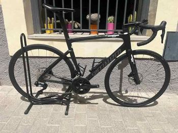 Käytetty Specialized Tarmac SL7 Comp - Shimano 105 Di2 2024 2024 Road & Gravel