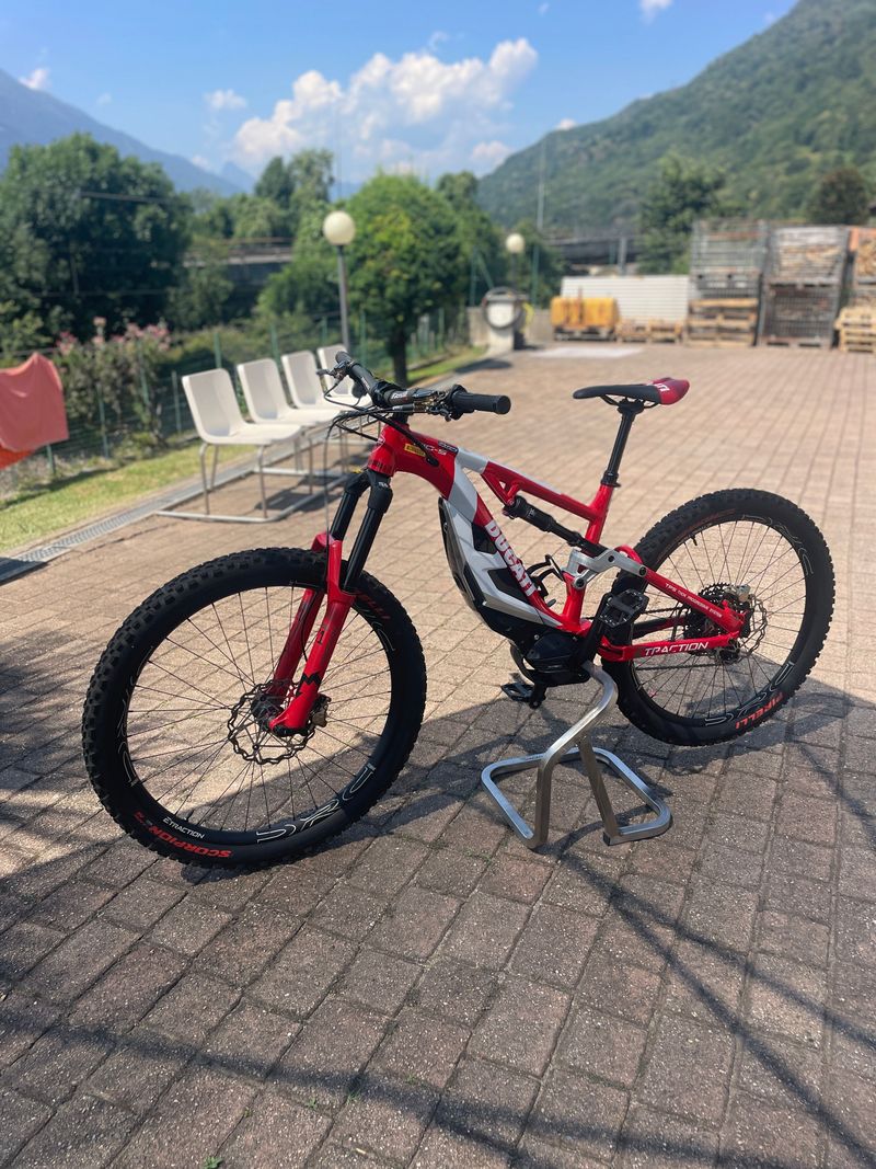Used DUCATI MIG 2023 Mountainbike, Red — image 1 of 7