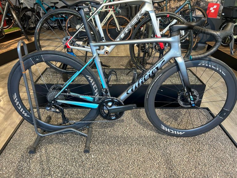Used Wilier Triestina Shimano Ultegra Di2 2024 Road & Gravel, Light Gray — image 2 of 40