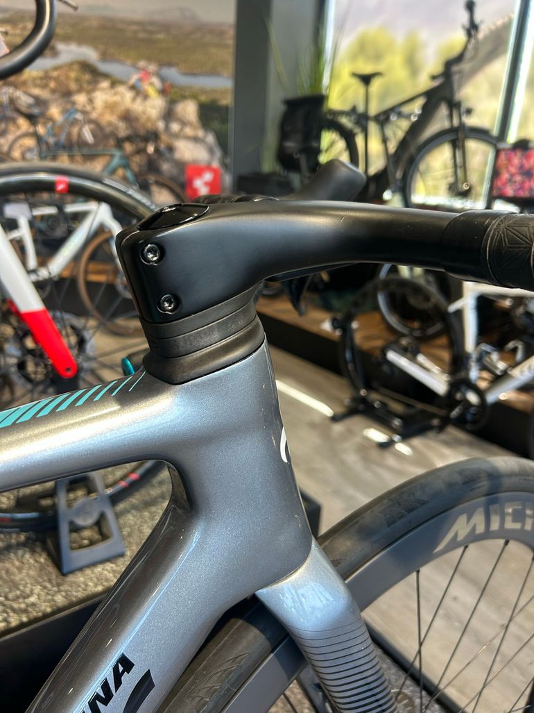 Used Wilier Triestina Shimano Ultegra Di2 2024 Road & Gravel, Light Gray — image 15 of 40