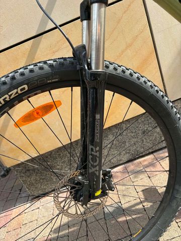 Tweedehands GT Avalanche Elite 2022 2022 Mountainbike — afbeelding 5 van 6