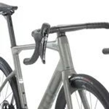 Used BMC Roadmachine 01 TWO P2P 2022 2022 Road & Gravel, Light Gray — image 3 of 4