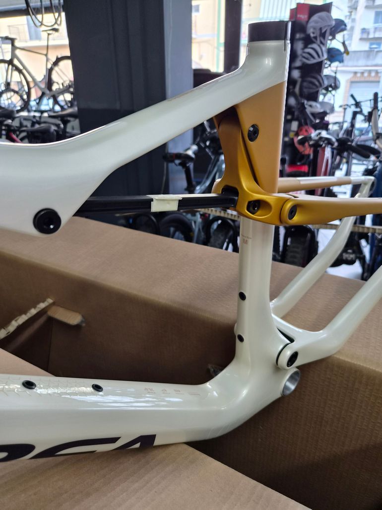 Orbea OIZ M10 AXS 2025 Frameset 2025 Mountainbike d'occasion — image 8 sur 18