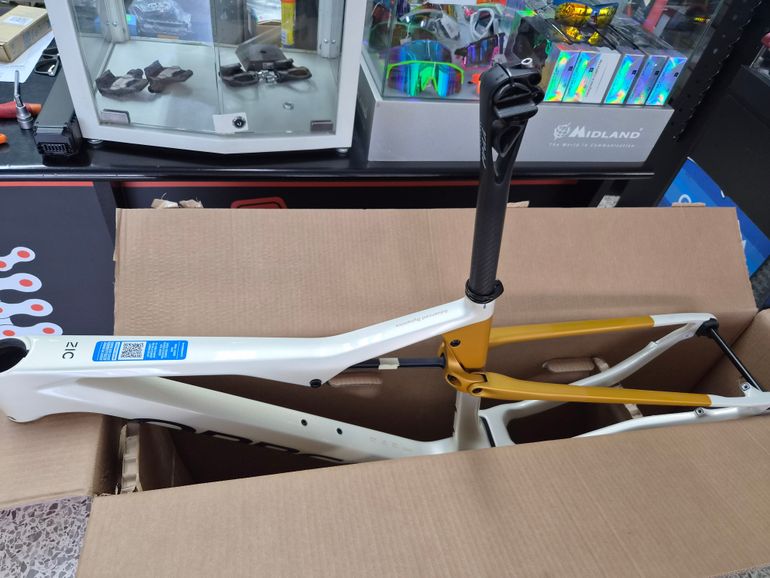 Orbea OIZ M10 AXS 2025 Frameset 2025 Mountainbike d'occasion — image 14 sur 18