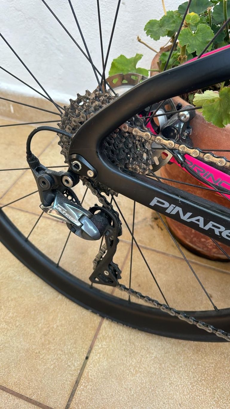 Used Pinarello PRINCE ULTEGRA 11S Disc 2022 2022 Road & Gravel, Black — image 4 of 9
