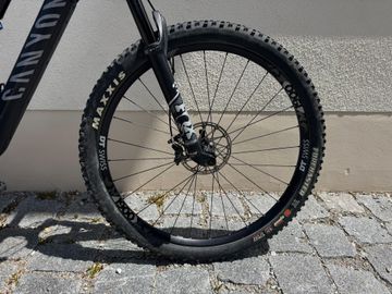 Used Canyon Neuron CF 8.0 2020 2020 Mountainbike, Light Gray, 27.5, 29 — image 13 of 13