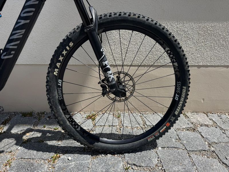 Used Canyon Neuron CF 8.0 2020 2020 Mountainbike, Light Gray, 27.5, 29 — image 13 of 13