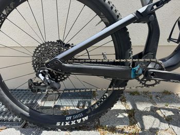 Used Canyon Neuron CF 8.0 2020 2020 Mountainbike, Light Gray, 27.5, 29 — image 9 of 13