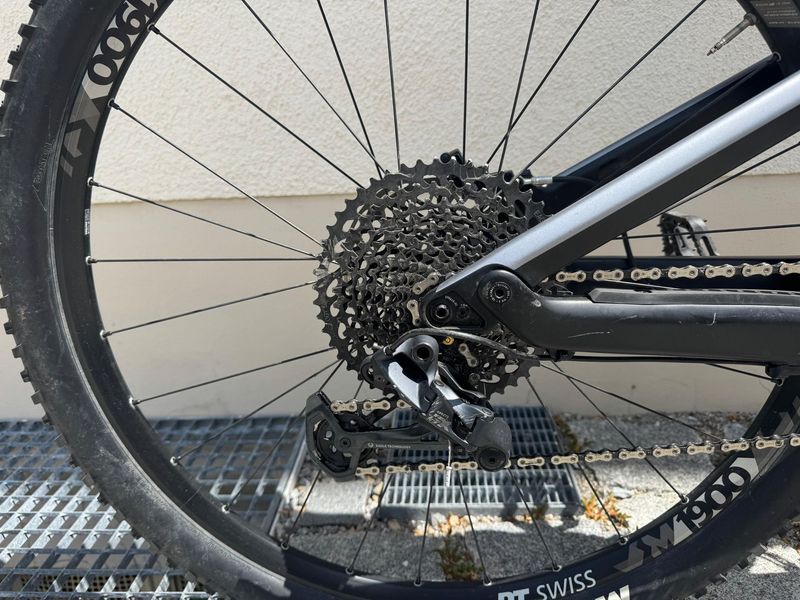 Used Canyon Neuron CF 8.0 2020 2020 Mountainbike, Light Gray, 27.5, 29 — image 12 of 13