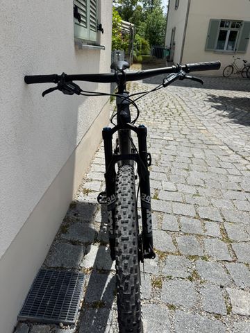 Used Canyon Neuron CF 8.0 2020 2020 Mountainbike, Light Gray, 27.5, 29 — image 8 of 13