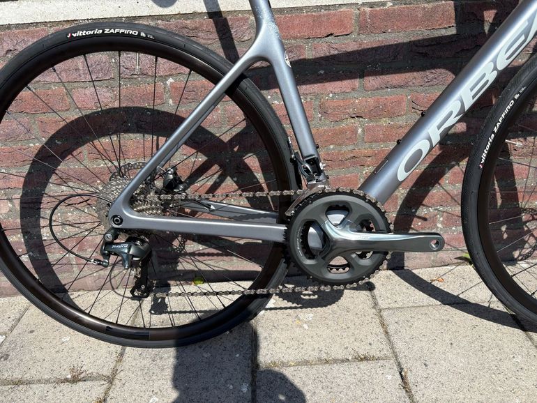 Used Orbea ORCA M40 2023 2023 Road & Gravel, Light Gray — image 2 of 14