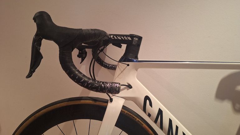Použité Canyon Aeroad CF SL Disc 8.0 AF 2020 2020 Road & Gravel — obrázek 6 z 9