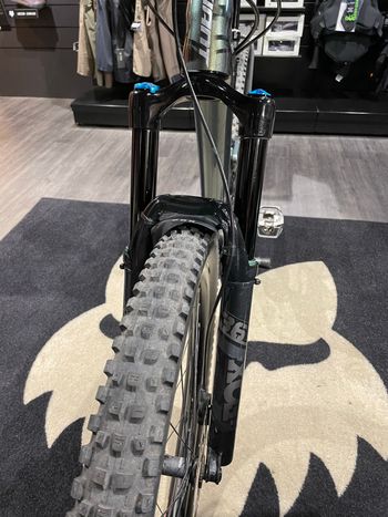 Käytetty Giant Trance Shimano Deore XT 2021 Mountainbike — kuva 5 / 5