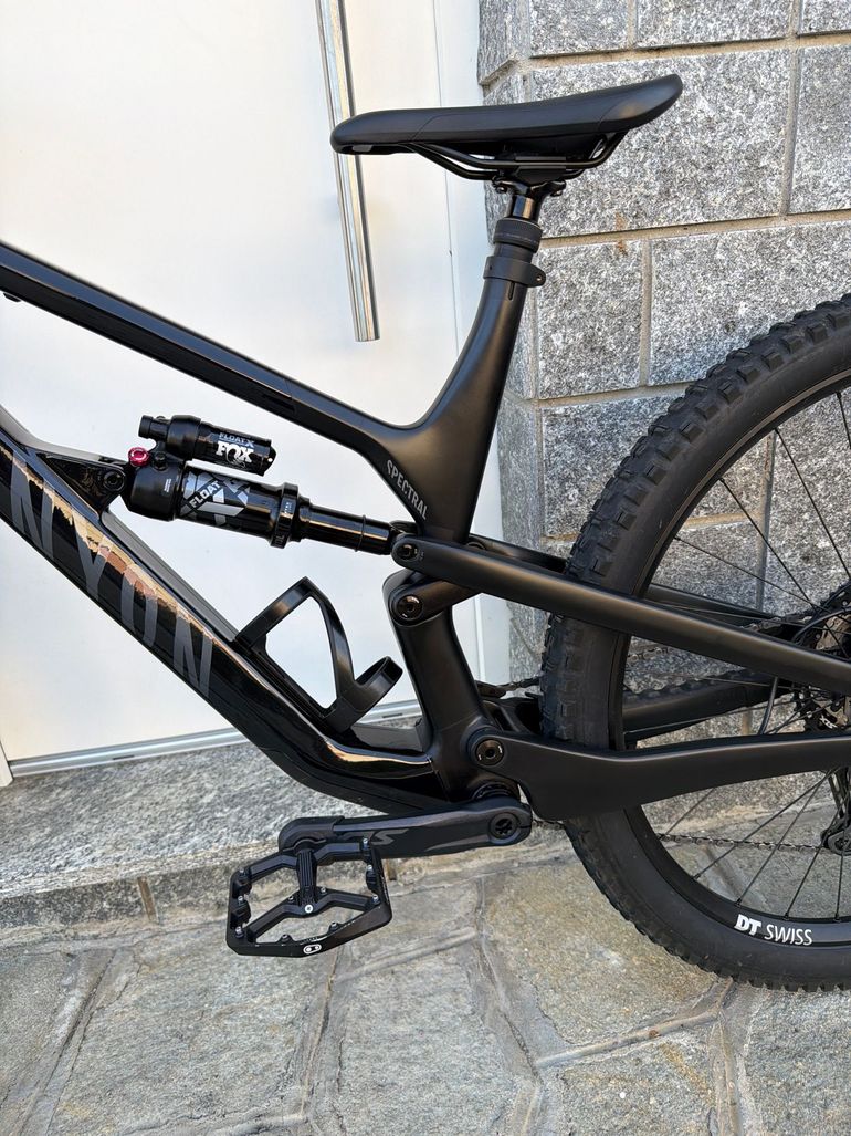 Used Canyon Spectral Shimano SLX 2021 Mountainbike, Black, 29 — image 5 of 19