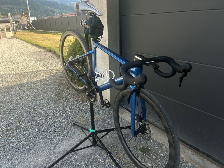 Used Speedercycling Custom Shimano 105 2024 Road & Gravel, Blue — image 8 of 11