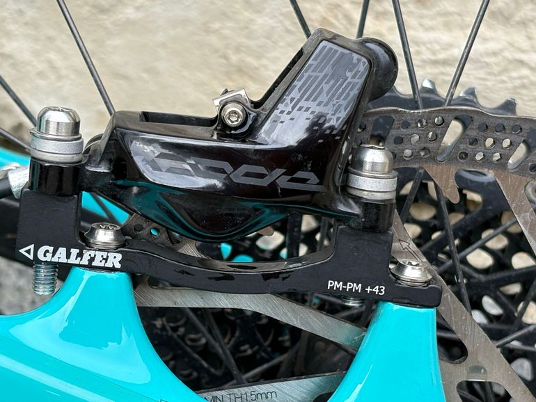 Použité YT Industries Capra CORE 4 MX 2022 2022 Mountainbike — obrázek 7 z 9