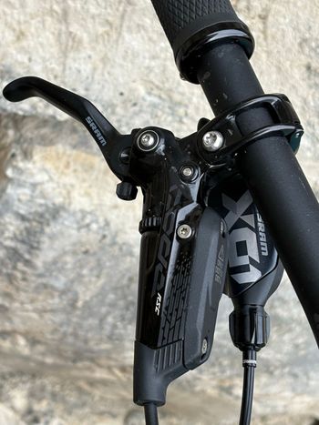 Použité YT Industries Capra CORE 4 MX 2022 2022 Mountainbike — obrázek 8 z 9