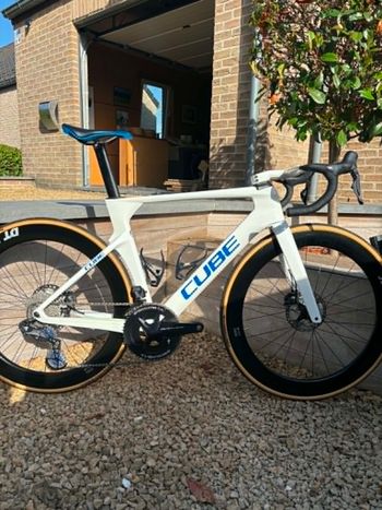 CUBE LITENING AERO C:68X RACE 2022 2022 Road & Gravel d'occasion — image 2 sur 5