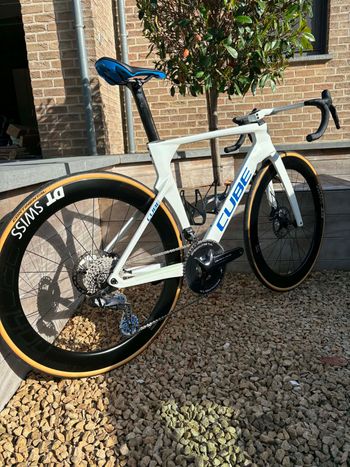 CUBE LITENING AERO C:68X RACE 2022 2022 Road & Gravel d'occasion — image 5 sur 5