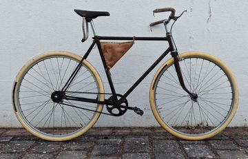 Used Urban Drivestyle Old 1977 Urban, Black — image 1 of 5