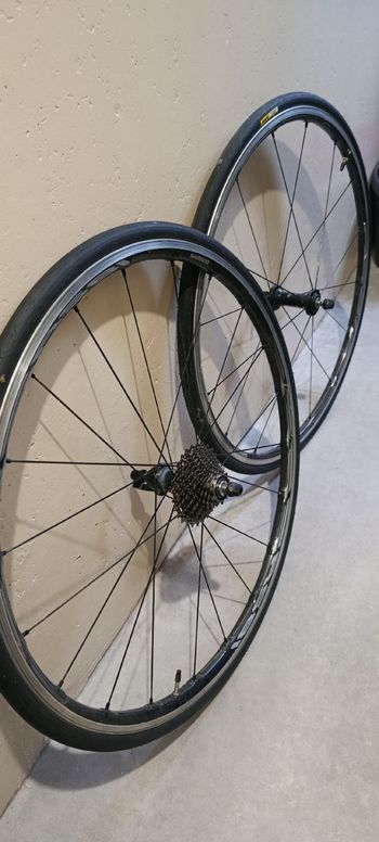 Used Look 695 Shimano Ultegra Di2 2017 Road & Gravel, Black — image 8 of 12