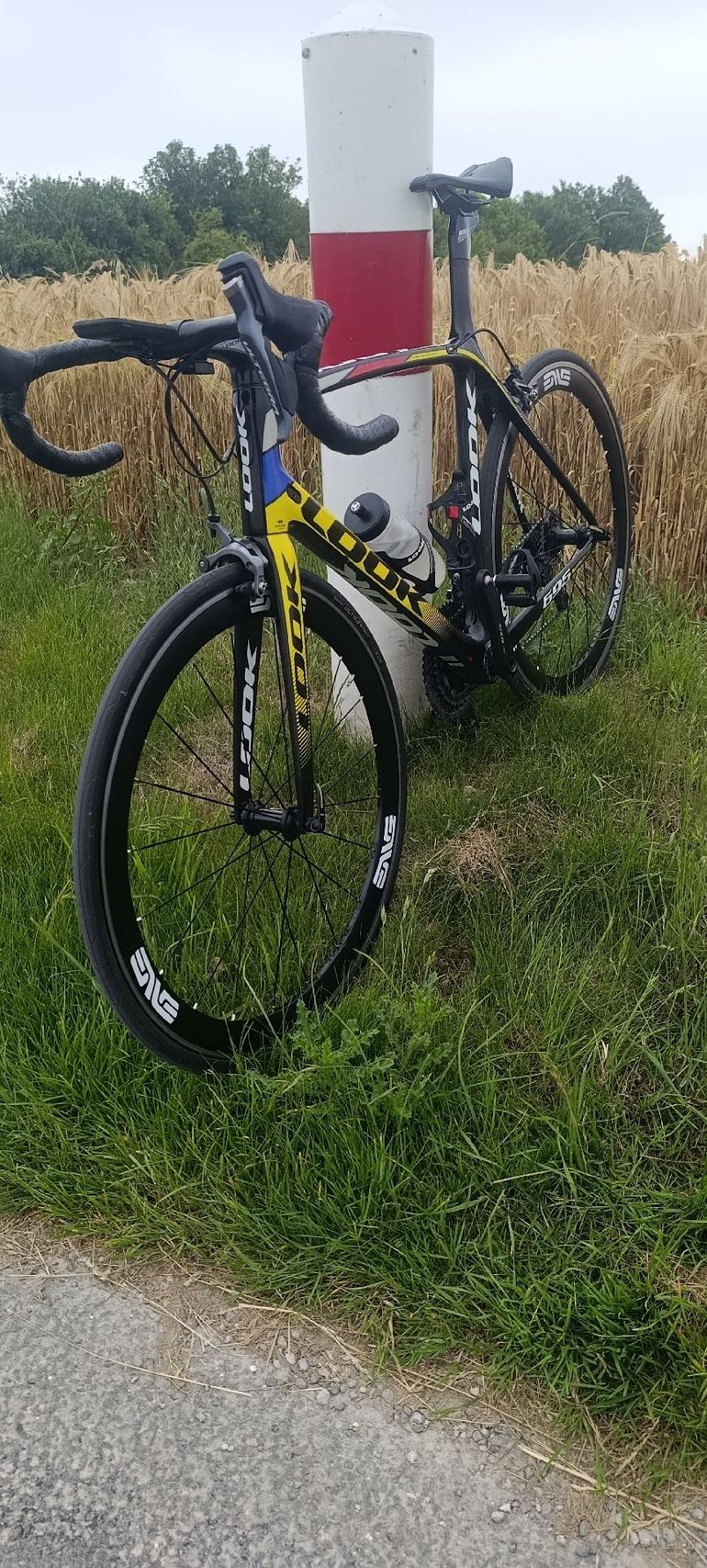 Used Look 695 Shimano Ultegra Di2 2017 Road & Gravel, Black — image 2 of 12