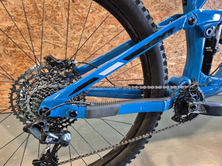 Used Transition Sentinel Alloy NX 2022 2022 Mountainbike, Blue, 29 — image 9 of 11