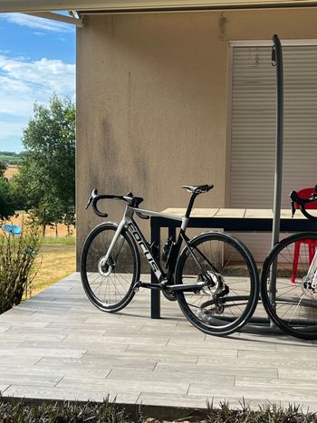 Used Focus IZALCO MAX DISC 8.9 2021 2021 Road & Gravel, Black — image 2 of 6