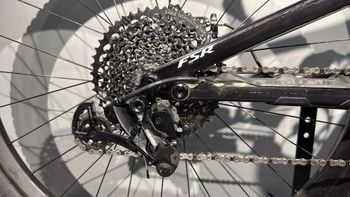 Used Specialized Turbo Levo SL Expert Carbon 2020 2020 Mountainbike, Black, 29 — image 6 of 11