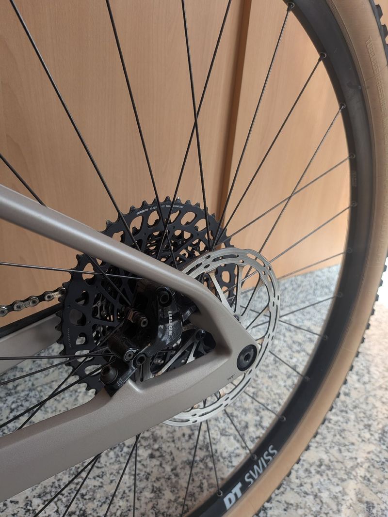 Używany BMC Twostroke 01 THREE 2023 2023 Mountainbike — zdjęcie 14 z 24