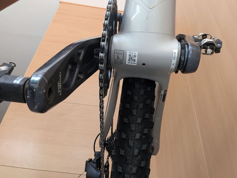 Używany BMC Twostroke 01 THREE 2023 2023 Mountainbike — zdjęcie 8 z 24