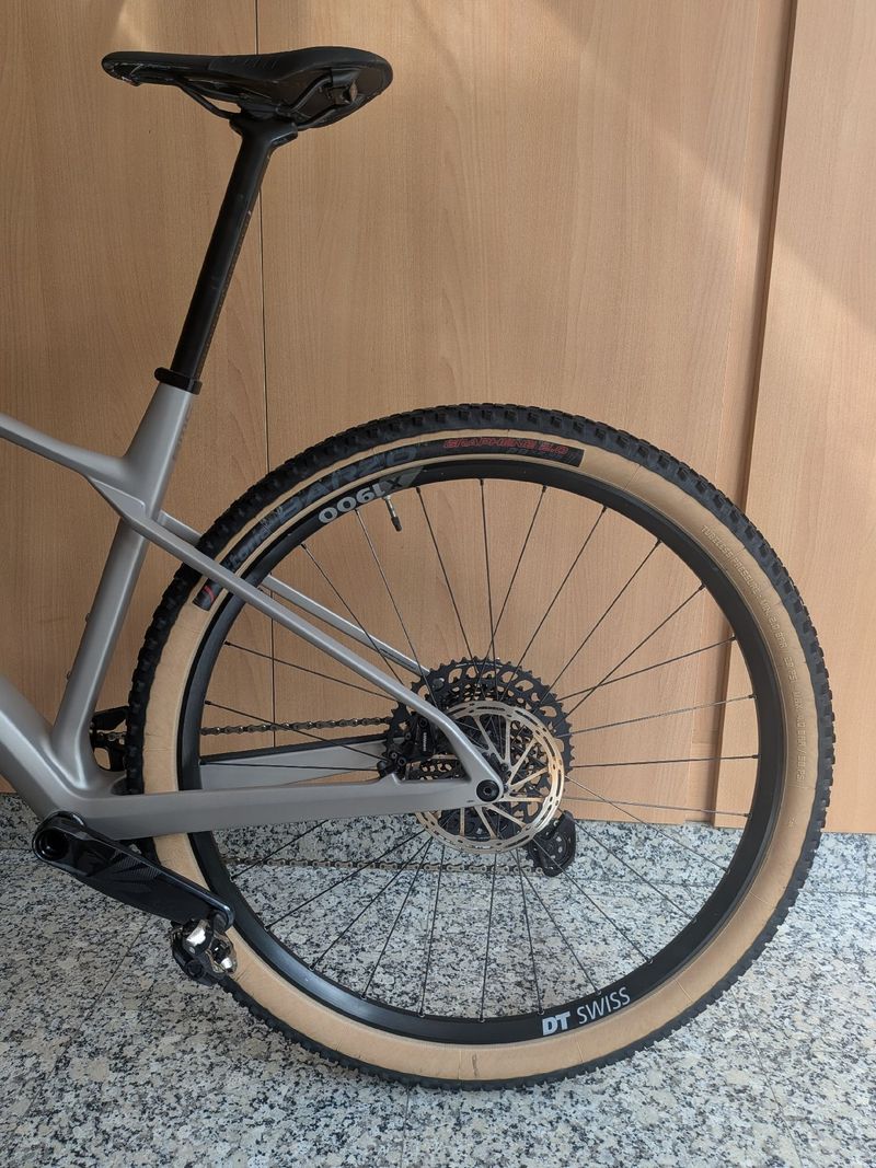 Używany BMC Twostroke 01 THREE 2023 2023 Mountainbike — zdjęcie 13 z 24