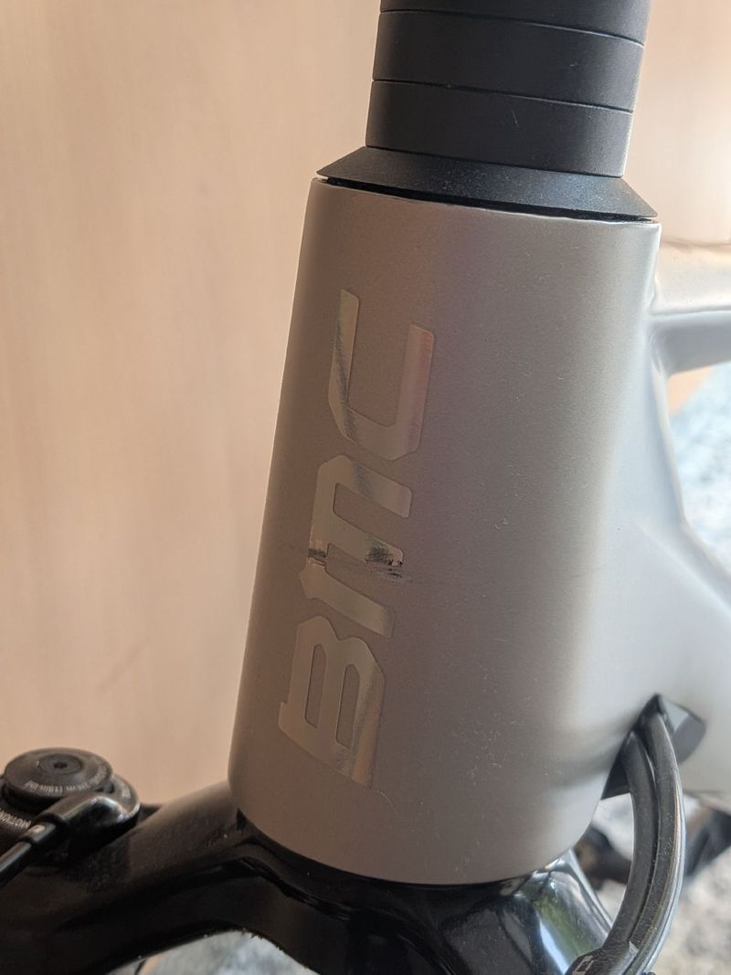 Używany BMC Twostroke 01 THREE 2023 2023 Mountainbike — zdjęcie 10 z 24