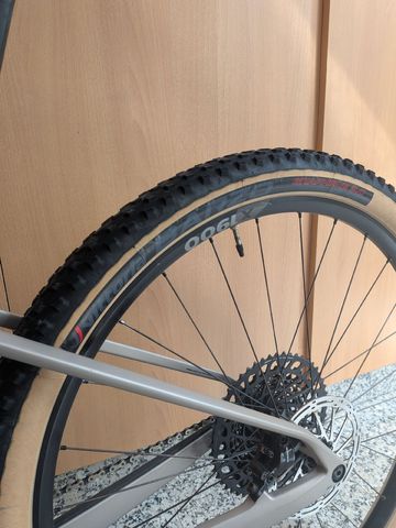 Używany BMC Twostroke 01 THREE 2023 2023 Mountainbike — zdjęcie 9 z 24